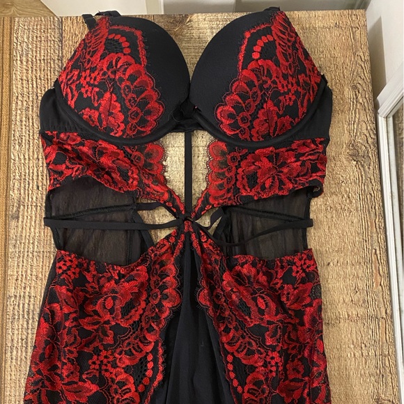 BNWOT LA SENZA SZ S BLACK AND RED LACE PUSH UP BUSTIER - Picture 2 of 4